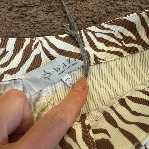 Wayf Brown White Zebra Print High Rise Pants Jeans Straight Leg XS 27 x 30 NEW - Picture 3 of 9